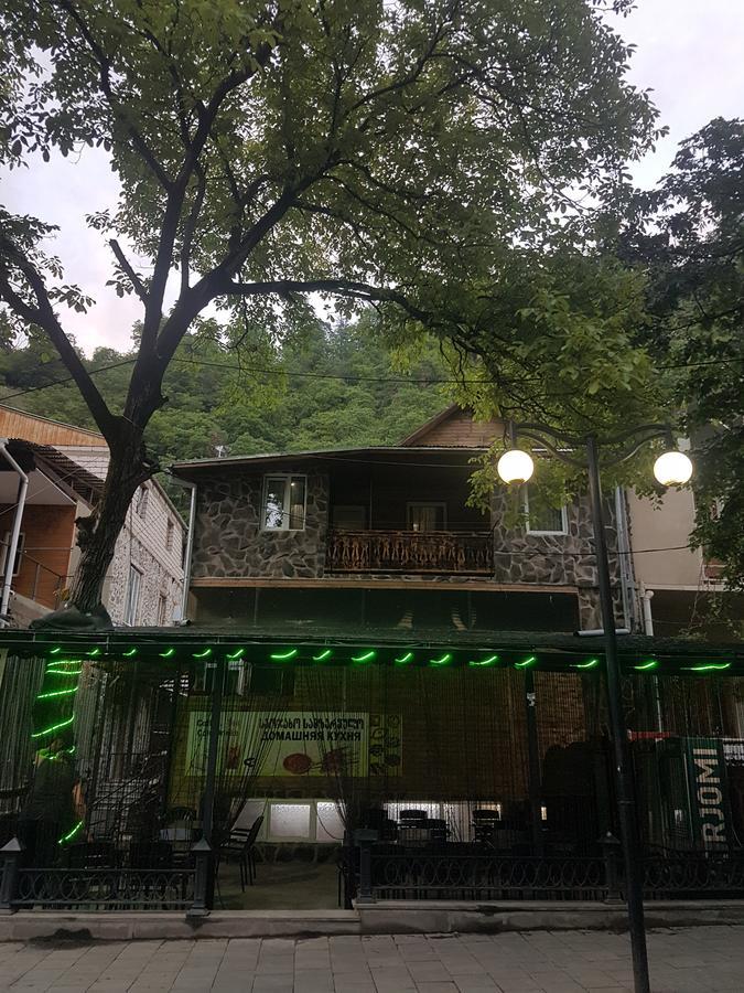 Отель Emi House Боржоми Экстерьер фото